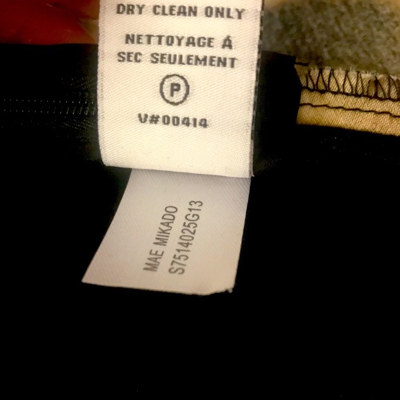 ๐ Diane Von Furstenberg Beige and Black Tiger Patterned Pencil Skirt Size 4 - Picture 6 of 7